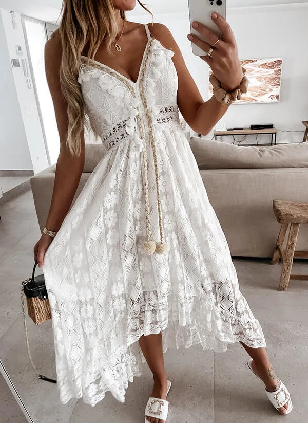 Boho Bliss Spitzenkleid mit Quaste