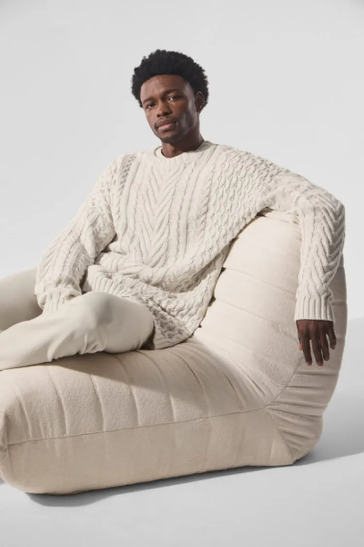 CABLE KNIT CREW NECK SWEATER