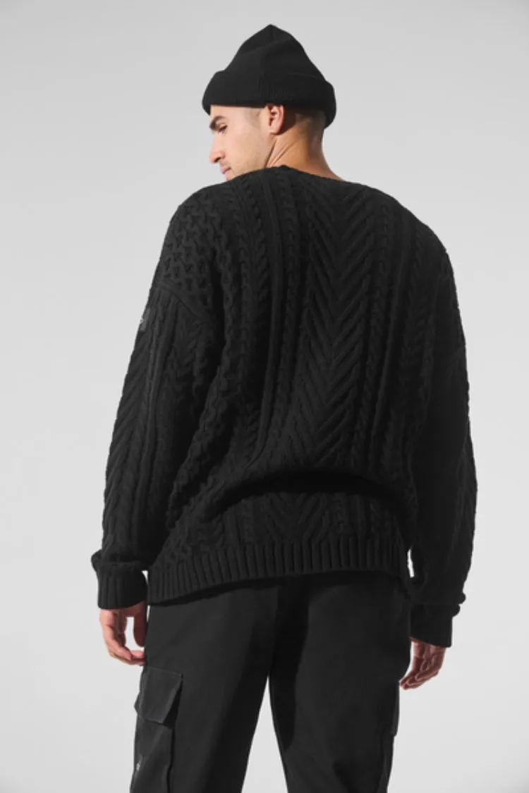 CABLE KNIT CREW NECK SWEATER