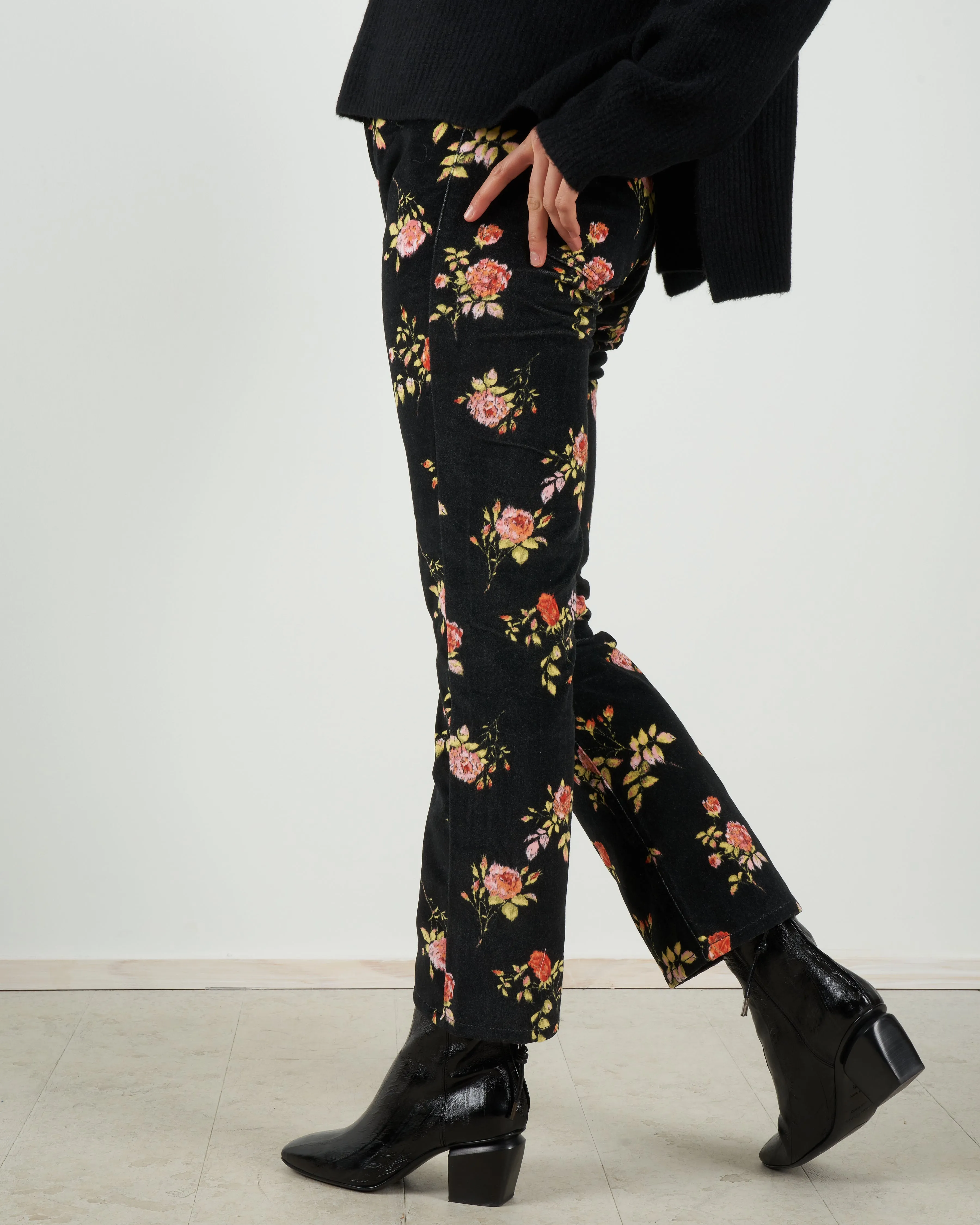 kick fit floral jean - black floral