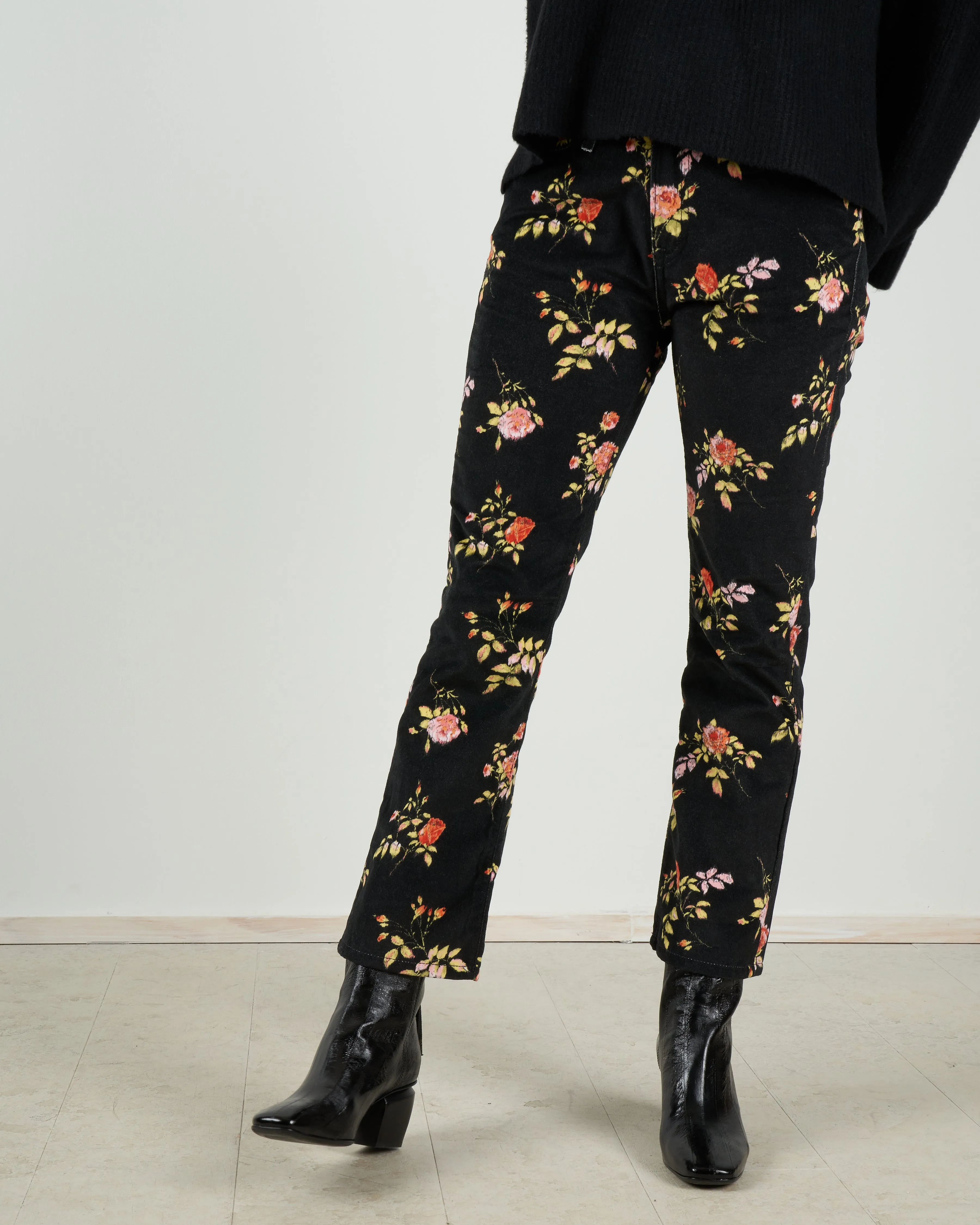 kick fit floral jean - black floral