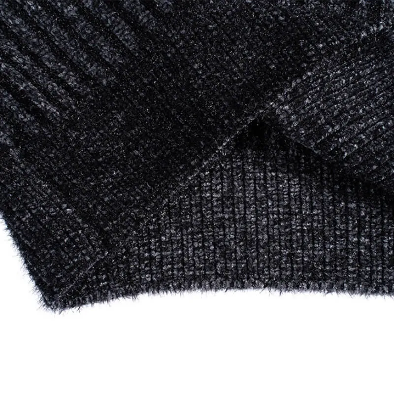 Maze Pattern Turtleneck