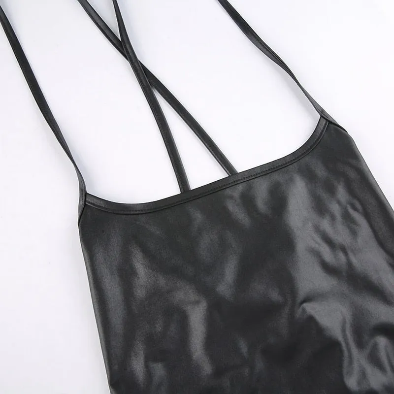 Sexy, figurbetontes, geschlitztes Lederkleid von Dominique mit Rückenschnürung