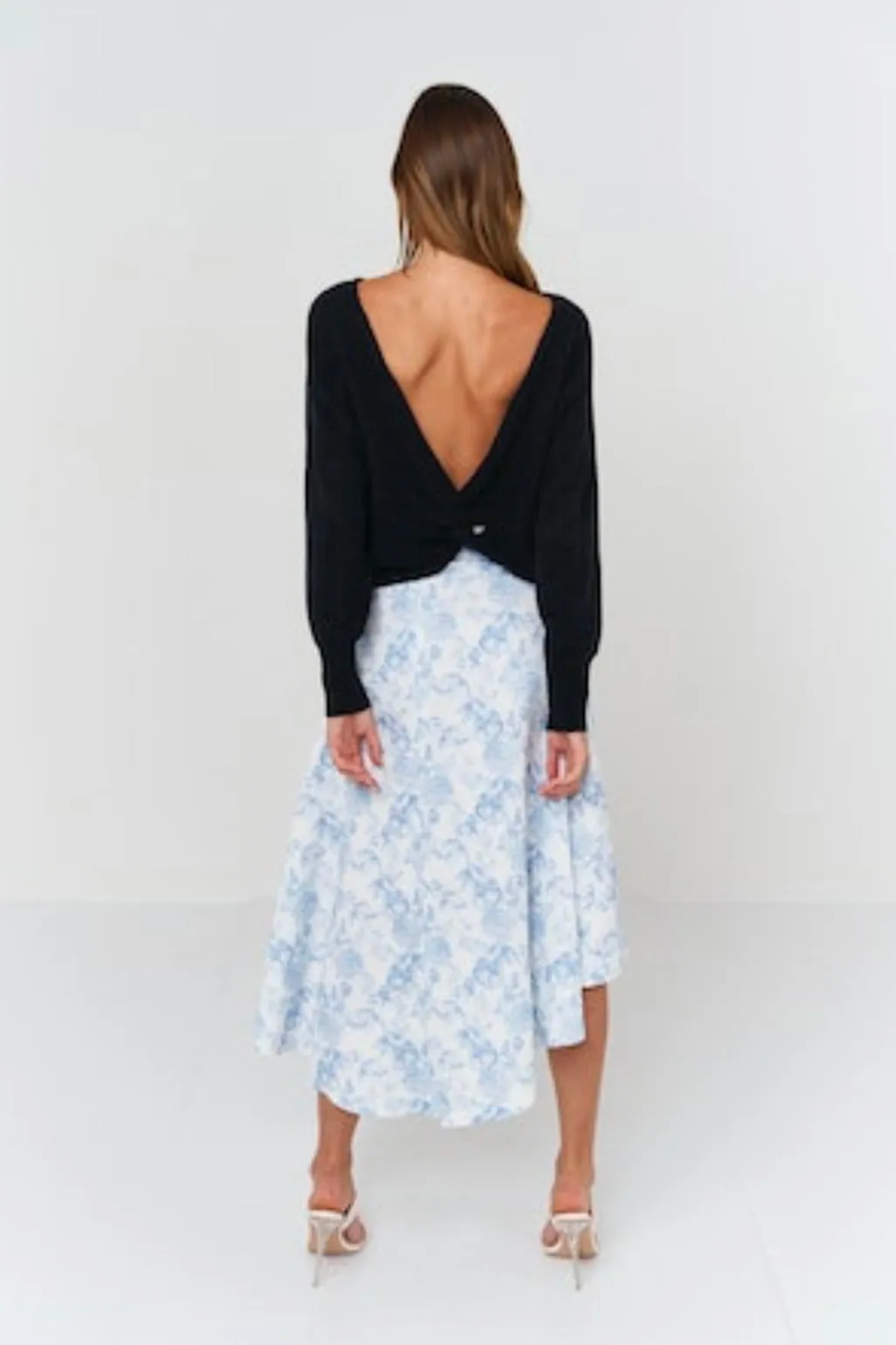 Twist Back Boat Neck