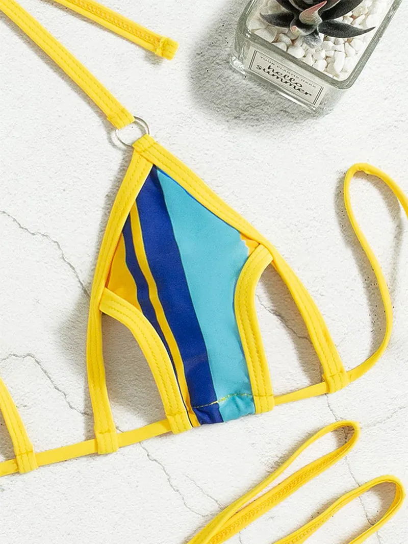 Verführerischer Micro-Kini mit Cut-Outs