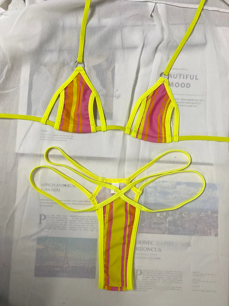 Verführerischer Micro-Kini mit Cut-Outs