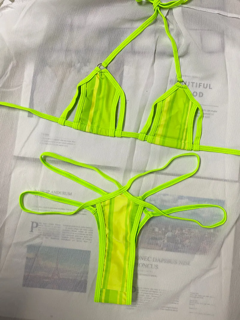 Verführerischer Micro-Kini mit Cut-Outs
